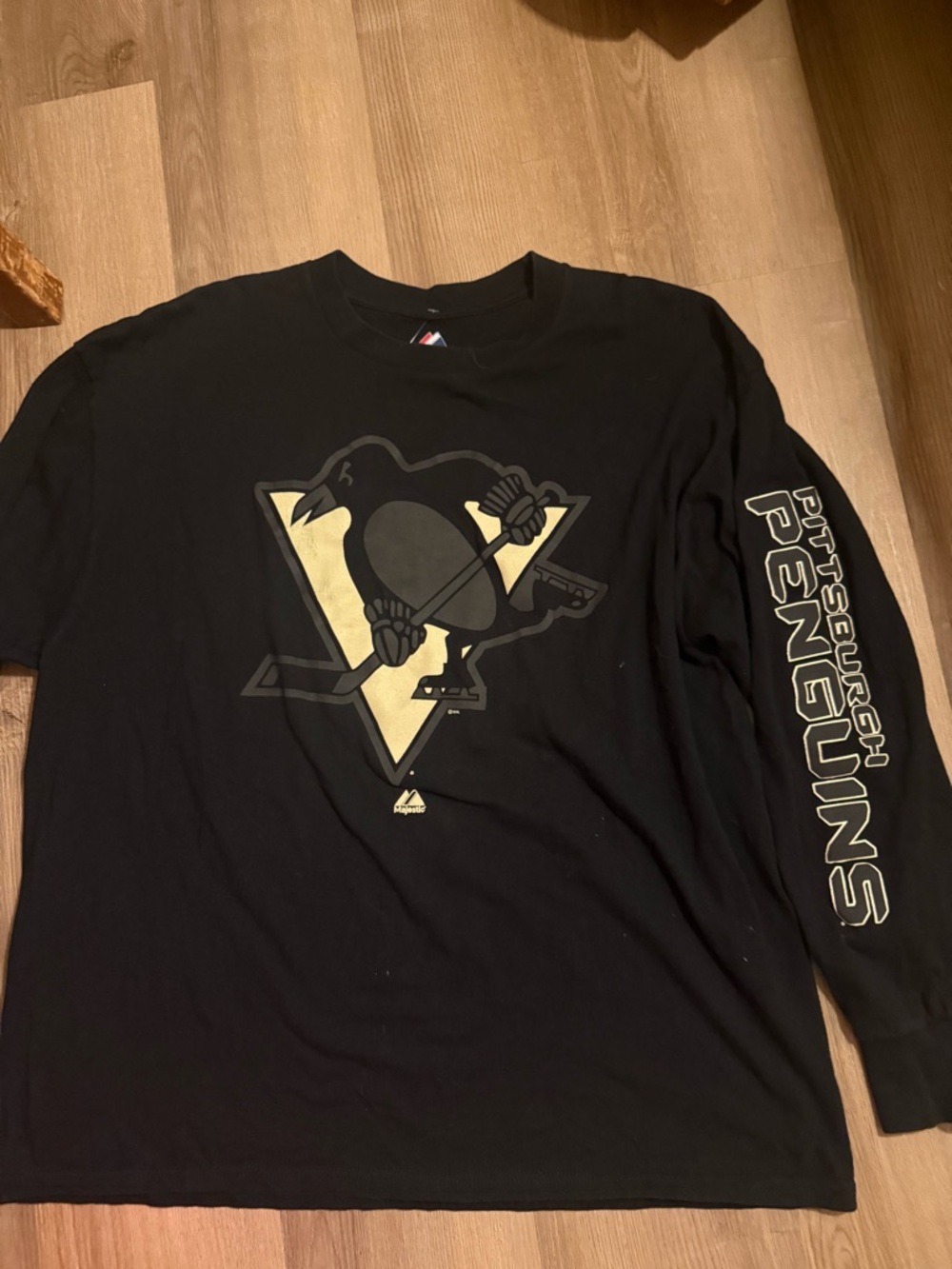 NHL Pittsburgh Penguins Black Long Sleeve Logo Tee
